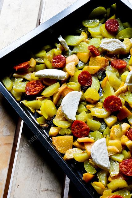 Navets, Rutabagas, Pomme de terre, Chorizo et Chèvre au four / Oven Cooked Turnips, Rutabagas, Potatoes, Chorizo and Goat Cheese Navets, Rutabagas, Pomme de terre, Chorizo et Chèvre au four / Oven Cooked Turnips, Rutabagas, Potatoes, Chorizo and Goat Cheese