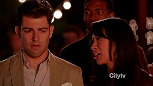 Critiques Séries : New Girl. Saison 2. Episode 18. TinInfinity. vlcsnap-2013-02-27-09h22m26s153.png