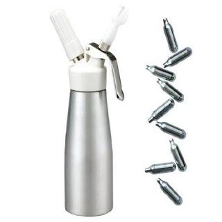 Vous ne raterez plus votre chantilly avec *leSiphon Vous ne raterez plus votre chantilly avec *leSiphon