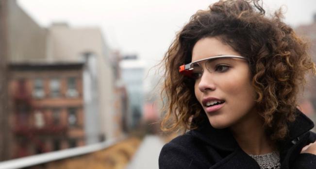 Les lunettes connectées Google seront commercialisées cette année...