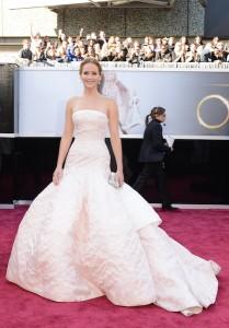 Jennifer-Lawrence-in-Dior-Haute-Couture
