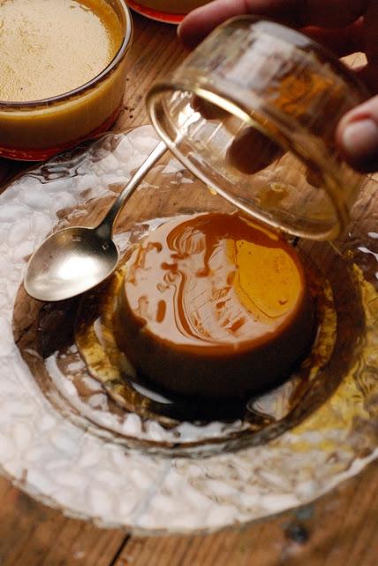 Le vendredi c'est retour vers le futur… Avec les crèmes caramel c'est toujours tu veux ou tu veux pas !!! Le vendredi c'est retour vers le futur… Avec les crèmes caramel c'est toujours tu veux ou tu veux pas !!!