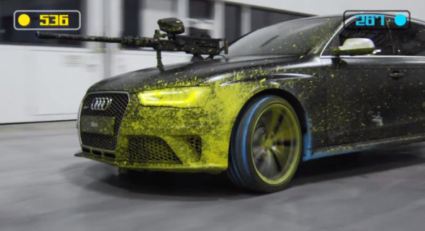 Duel de paintball entre deux Audi RS 4 Avants Duel de paintball entre deux Audi RS 4 Avants