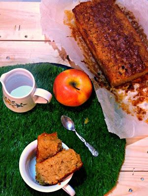 { Cake aux pommes } { Cake aux pommes }