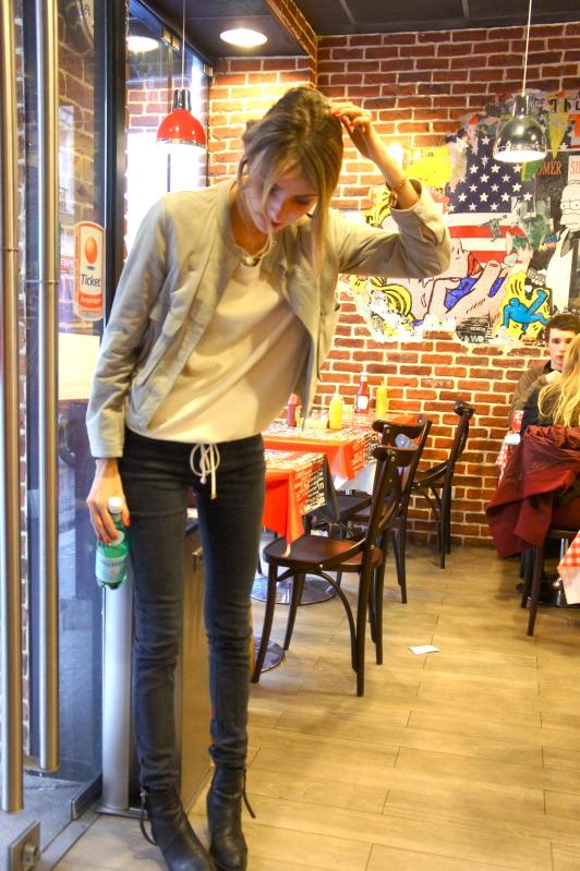 Chez Allan's Burger Image and video hosting by TinyPic