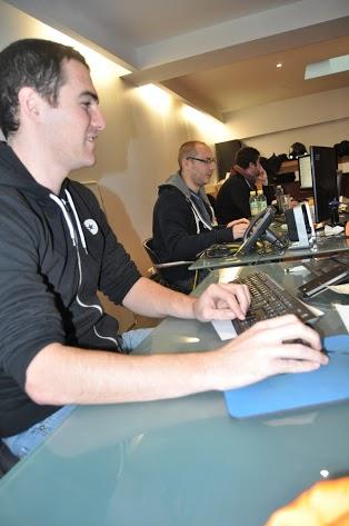 C'est ici qu'arrivent vos questions. :-) Blog-Ecommerce.com emménage dans 300M² – Les photos