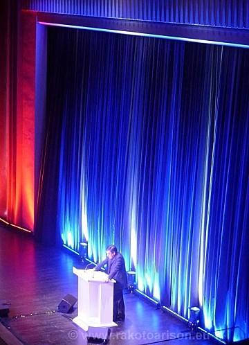 L’envol présidentiel de François Fillon, trancheur de nœuds (2/2) yartiFillon2013022603