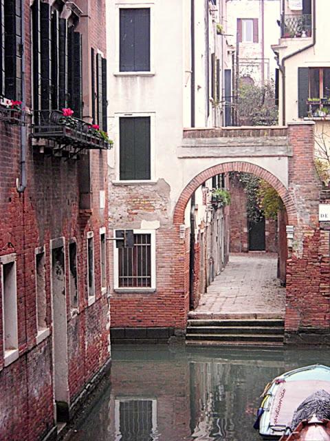 D'un pont à l'autre ... D'un pont à l'autre ...