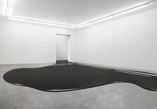 Installation et contrastes par Fabian Bürgy, artiste suisse - Exposition