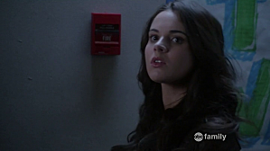 Critiques Séries : Switched at Birth. Saison 2. Episode 9. Uprising. switched-at-birth-bay-uprising.png