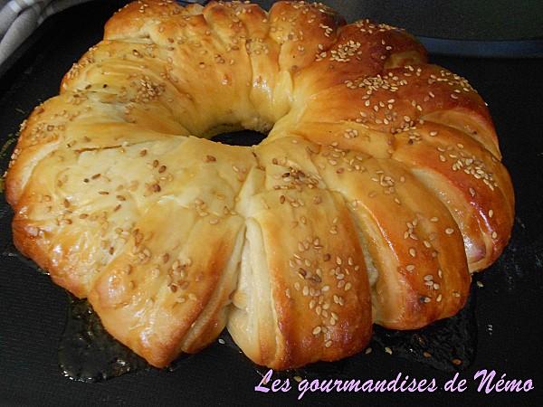 Brioche fleur roulée au miel et sésame brioche-roulee-miel-sesame--2-.JPG
