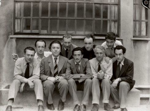 Nos amis les hommes. Ici (de gauche à droite) : Tristan Tzara, Paul Eluard, André Breton, Hans Arp, Salvador Dali, Yves Tanguy, Max Ernst (mon préféré), René Crevel (mon chouchou), et Man Ray.
