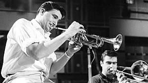 Décès du trompettiste Kenny Ball. _66256294_ball1bbc.jpg