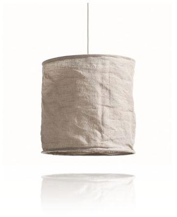 Abat-jour en suspension... Abat-jour en suspension...