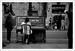 Barcelona Street Music : Piano in Gran de Gracia