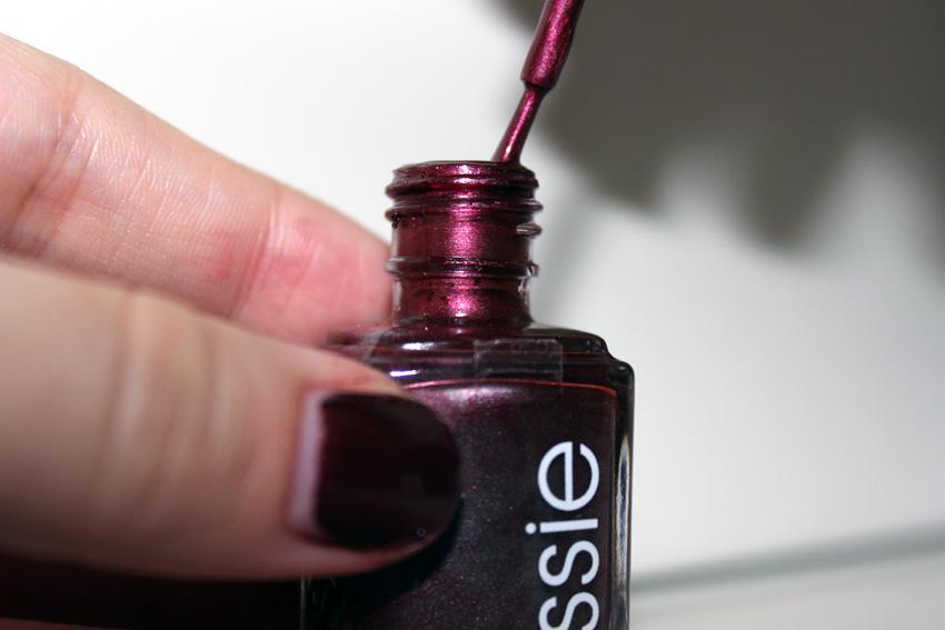 Beauty : Essie Repstyle effect