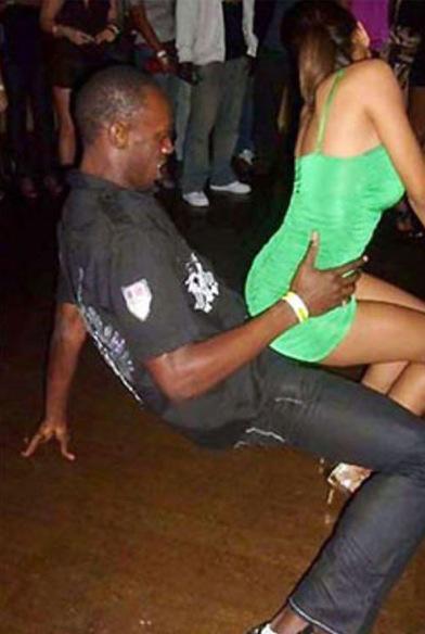 ACTUALITE D’USAIN BOLT : TORSE NU POUR GQ MAGAZINE ET LA FETE TOUJOURS LA FETE ACTUALITE D'USAIN BOLT : TORSE NU POUR GQ MAGAZINE ET LA FETE TOUJOURS LA FETE