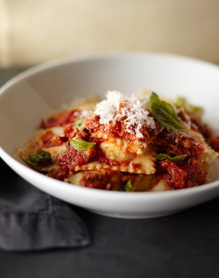 Noel Barnhurst – Food photographer plated_ravioli_2904