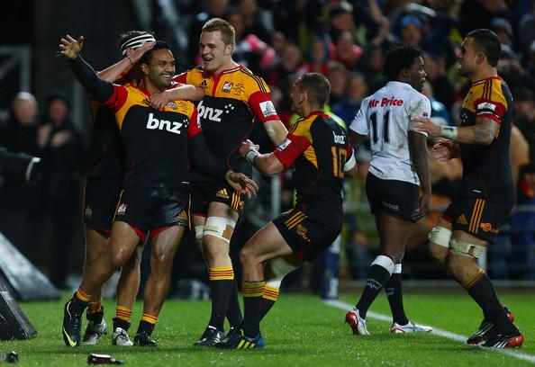 Les joueurs des Waikato Chiefs fêtent la victoire du titre en Super Rugby 2012