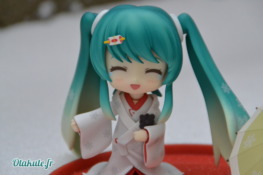 [Figurine - Review] Nendoroid Miku Snow 2013 Strawberry White Kimono Ver. by Good Smile Company