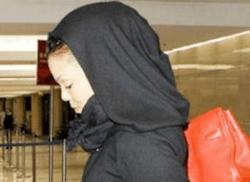 Janet Jackson porte un voile islamique