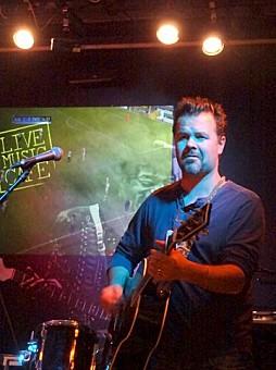 Derrin Nauendorf au Live Music Cafe, Bruxelles, le 13 mars 2013 017-copie-1.JPG