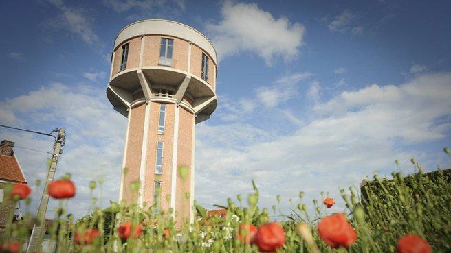 La maison « Château d’eau » remporte « Ma maison est la plus originale de France » La maison chateau d'eau