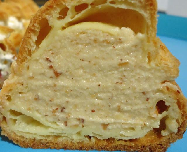 Choux surprises à la Chantilly Choux surprises à la Chantilly