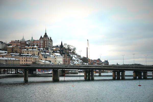 Vue sur le centre d'affaire historique de Stockholm
