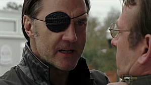 Critiques Séries : The Walking Dead. Saison 3. Episode 14. the-walking-dead-the-governor-eye-patch.png