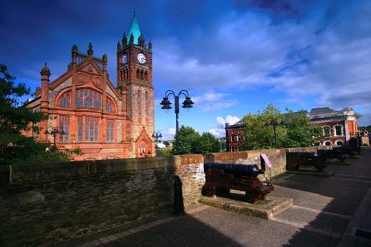 7 choses a faire a Derry medium londonderry 070210 004 7 Free Things to Do in Londonderry