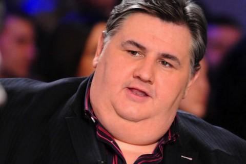 Gros clash entre Pierre Ménès et un joueur de l’OM sur Twitter Gros clash entre Pierre Ménès et un joueur de l’OM sur Twitter