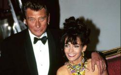 Johnny Hallyday a oublié de signaler son divorce avec Adeline aux USA Johnny Hallyday a oublié de signaler son divorce avec Adeline aux USA