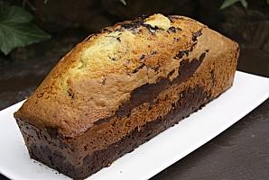 Marbré au chocolat et aux noisettes DSC02332