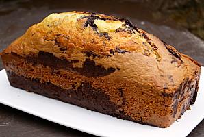 Marbré au chocolat et aux noisettes DSC02330