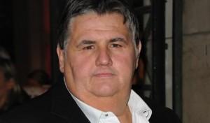 Clash sur twitter entre Pierre Ménès et Joey Barton ! Pierre Menes - Clash Joey Barton