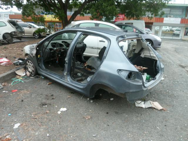 P1070676 Le beau quennettier de Grand-Camp a été coupé sur ordre !