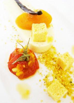 Parfait vanille huile d'olive, financiers huile d'olive et une tomate confite..... Parfait vanille huile d'olive, financiers huile d'olive et une tomate confite.....