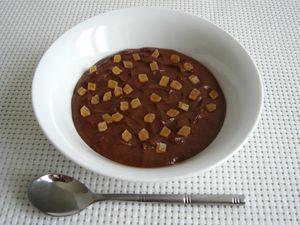 mousse protéinée au chocolat et aux dés de pommes DSC00049