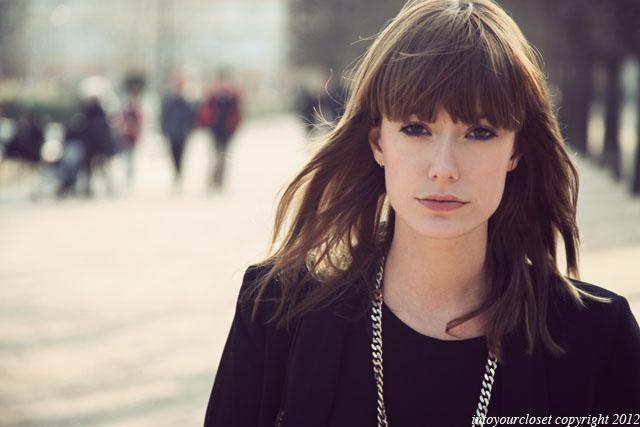 ♫ BACK TO BLACK ♪ ♫ BACK TO BLACK ♪