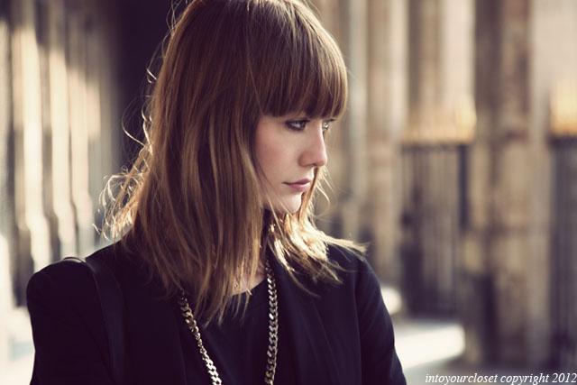 ♫ BACK TO BLACK ♪ ♫ BACK TO BLACK ♪