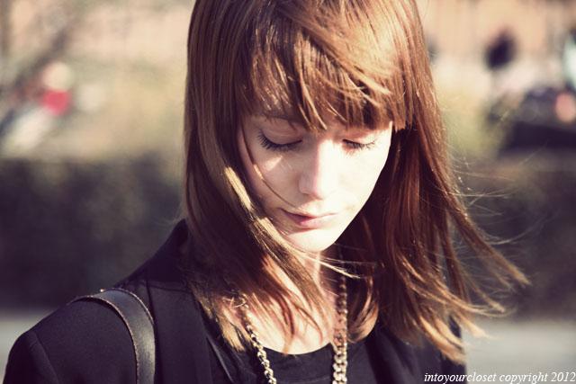 ♫ BACK TO BLACK ♪ ♫ BACK TO BLACK ♪