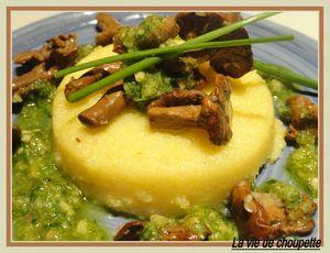 POLENTA AUX GIROLLES ET AUX NOIX 013