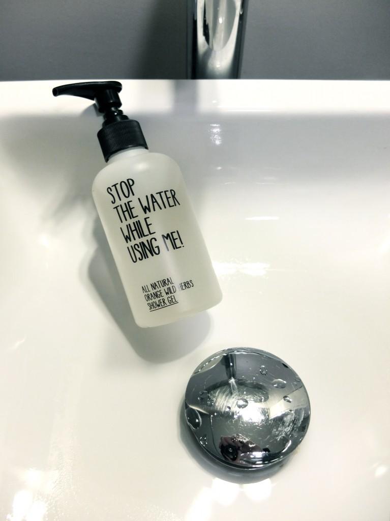 In my bathroom #2 gel douche orange