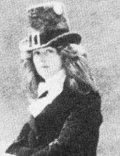 RENEE VIVIEN - Psappha revit RENEE VIVIEN - Psappha revit