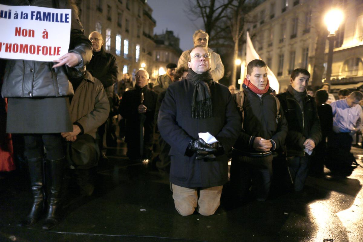 Le Mariage pour Tous à l’Assemblée nationale Jour 1 Les homophobes de Civitas pr