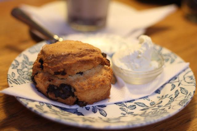 city guide #1: tea time city guide #1: tea time