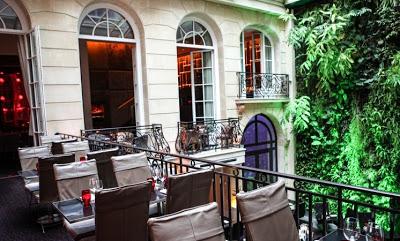 My Addresses : Le bar-lounge du Pershing Hall - 46, rue Pierre Charron - Paris 8