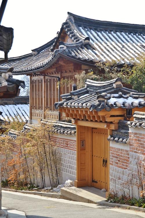 Bukchon (북촌), le village du nord

Partons à la découverte des...