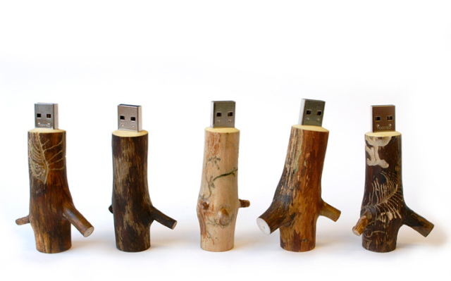 Oooms studio : style et ingéniosité Wooden USB Stick